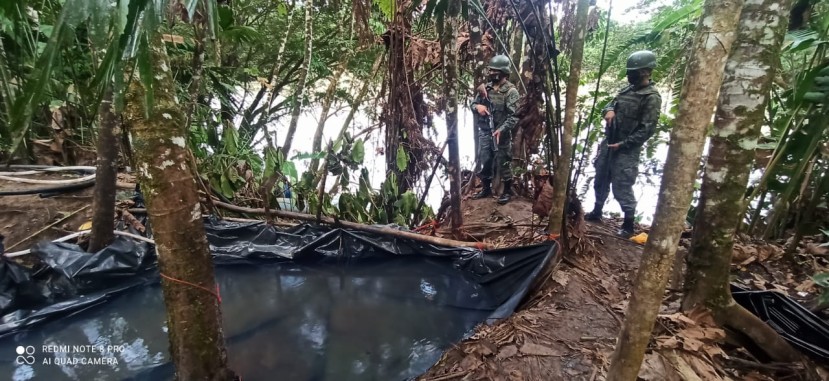 Fuerzas Armadas localizaron dos piscinas con combustible en Pacayacu / Foto: Fuerzas Armadas