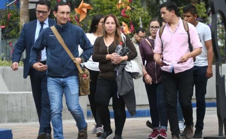 PROCESADA. Los correos que se enviaban entre Pamela Martínez (centro) y Laura Terán son parte del expediente del caso ‘Sobornos’. (Foto: La Hora)