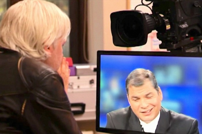 La relación entre Assange y Rafael Correa. ¿Una conexión financiada por el gobierno ruso? Foto: Plan V La relación entre Assange y Rafael Correa. ¿Una conexión financiada por el gobierno ruso? Foto: Plan V