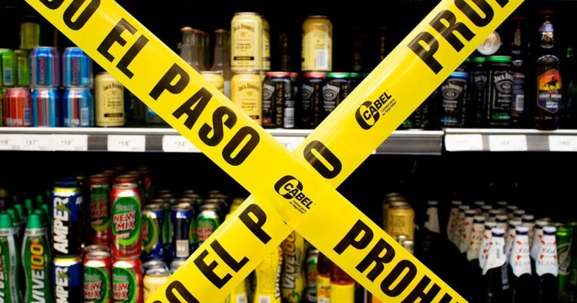 La multa por consumir bebidas alcohólicas durante la medida es de $ 225 La multa por consumir bebidas alcohólicas durante la medida es de $ 225