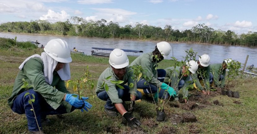 En enero, Fernando Santos, ministro de Energía, anunció que la empresa estatal va a remediar las piscinas de crudo que aún siguen abiertas en las 2 provincias/ Foto: Cortesía Petroecuador En enero, Fernando Santos, ministro de Energía, anunció que la empresa estatal va a remediar las piscinas de crudo que aún siguen abiertas en las 2 provincias/ Foto: Cortesía Petroecuador
