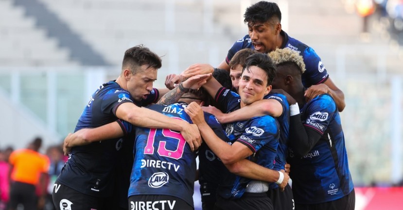 El elenco negriazul sumó su segunda Copa Sudamericana. La primera la había ganado tras vencer 3-1 a Colón en 2019 / Foto: EFE