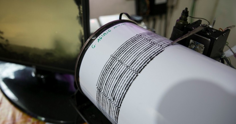 El temblor ocurrió a una profundidad de 55, 09 kilómetros y a 6,6 kilómetros de la localidad de Simón Bolívar / Foto: EFE El temblor ocurrió a una profundidad de 55, 09 kilómetros y a 6,6 kilómetros de la localidad de Simón Bolívar / Foto: EFE