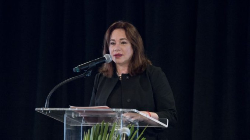 Fotografía cedida por las Naciones Unidas (ONU) donde aparece la nueva presidenta de la Asamblea General de la ONU, María Fernanda Espinosa, mientras habla durante el trigésimo tercer desayuno de oración internacional hoy, martes 18 de septiembre de 2018, en la sede del organismo en Nueva York (EE.UU.). Espinosa pidió hoy a los líderes mundiales que acudan a Naciones Unidas dispuestos a escucharse los unos a los otros. Foto: La República