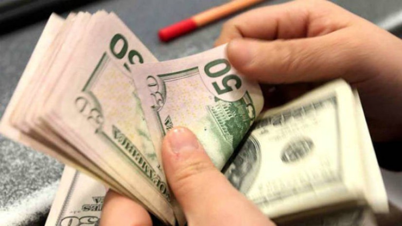 De acuerdo a un análisis del Foro de Economía y Finanzas Públicas la decisión le costó al país $ 9.041 millones, debido a las altas tasas de interés de las emisiones de bonos que realizó Ecuador desde 2014. Foto: Expreso De acuerdo a un análisis del Foro de Economía y Finanzas Públicas la decisión le costó al país $ 9.041 millones, debido a las altas tasas de interés de las emisiones de bonos que realizó Ecuador desde 2014. Foto: Expreso