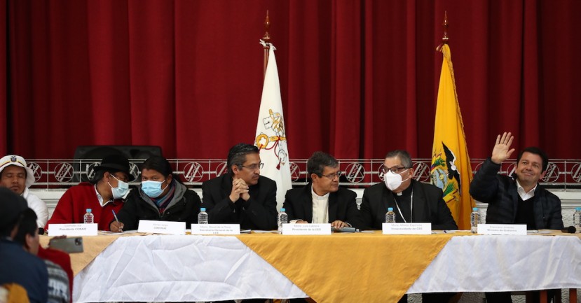 El Gobierno y los indígenas llegan a un acuerdo para terminar las protestas / Foto: EFE El Gobierno y los indígenas llegan a un acuerdo para terminar las protestas / Foto: EFE