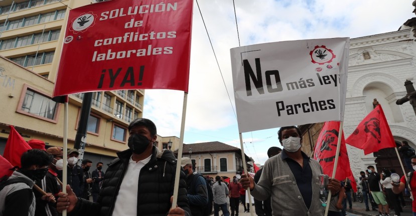 Sindicatos e indígenas realizaron la primera manifestación contra el gobierno de Guillermo Lasso / Foto: EFE Sindicatos e indígenas realizaron la primera manifestación contra el gobierno de Guillermo Lasso / Foto: EFE
