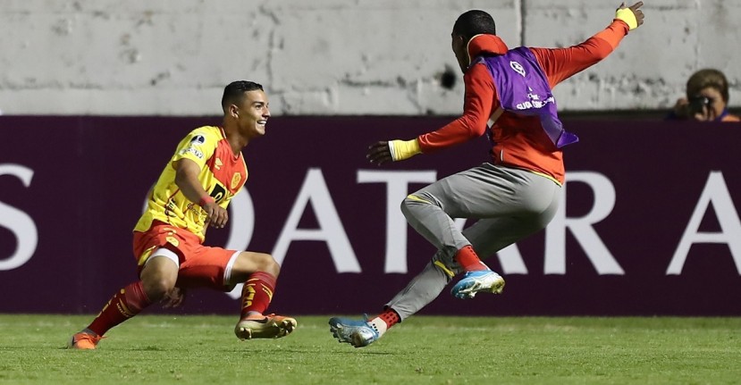 Aucas remontó en la Copa Sudamericana con doblete de Fydriszewski / Foto: EFE Aucas remontó en la Copa Sudamericana con doblete de Fydriszewski / Foto: EFE