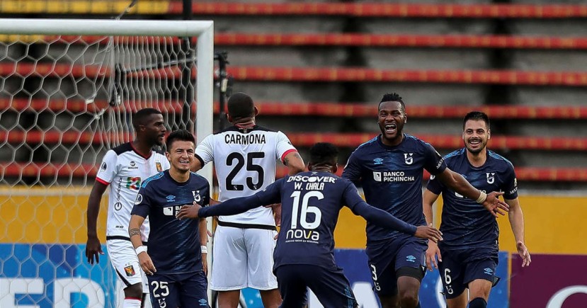 Católica y Barcelona, a Copa Libertadores junto a Emelec e Independiente / Foto: Google Images Católica y Barcelona, a Copa Libertadores junto a Emelec e Independiente / Foto: Google Images