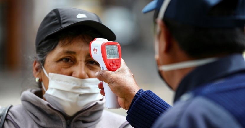 Autoridades recomiendan restricciones en diciembre por la pandemia / Foto: EFE Autoridades recomiendan restricciones en diciembre por la pandemia / Foto: EFE