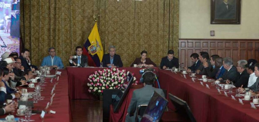 Alrededor de 60 organizaciones sociales, sindicatos y federaciones acudieron a la nueva mesa de diálogo coordinada por el Gobierno Nacional. Foto: Álvaro Pérez / El Telégrafo Alrededor de 60 organizaciones sociales, sindicatos y federaciones acudieron a la nueva mesa de diálogo coordinada por el Gobierno Nacional. Foto: Álvaro Pérez / El Telégrafo