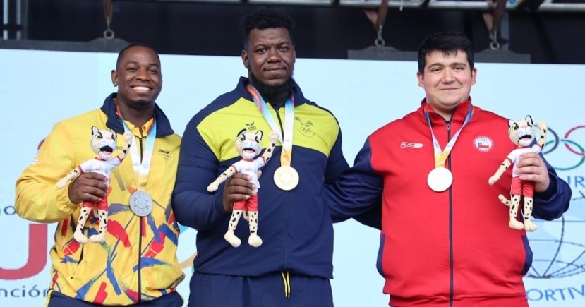 Dixon Arroyo estableció un total olímpico de 372 kg en los +109 kg. El pesista de Orellana revalidó su gran momento / Foto: cortesía Comité Olímpico Ecuatoriano