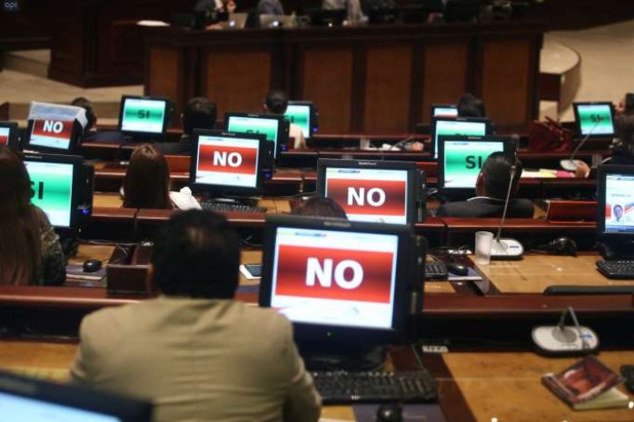 El Pleno aprobó votar el cuerpo legal en seis bloques, separando los temas complejos. (Foto: La Hora) El Pleno aprobó votar el cuerpo legal en seis bloques, separando los temas complejos. (Foto: La Hora)