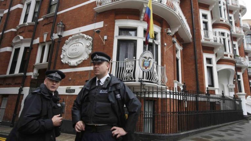 Dispone además que el resguardo se mantenga de manera normal como en el resto de embajadas ecuatorianas en el mundo. Foto: Expreso