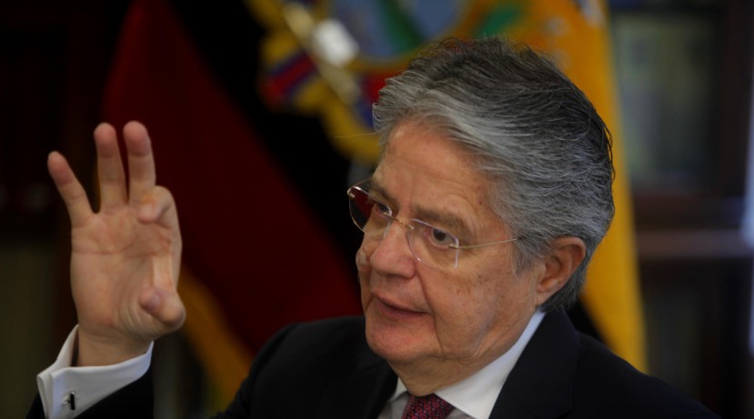 Lasso mantuvo una conversación telefónica con Petro y ratificó que las bandas criminales no tendrán lugar en nuestras naciones / Foto: EFE Lasso mantuvo una conversación telefónica con Petro y ratificó que las bandas criminales no tendrán lugar en nuestras naciones / Foto: EFE