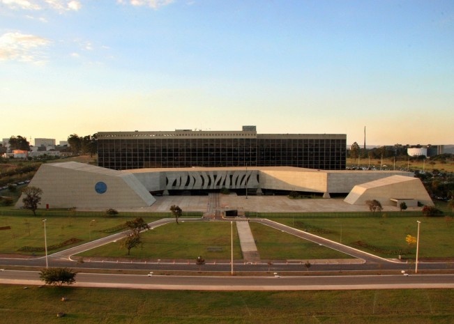 Tribunal Superior de Brasil.