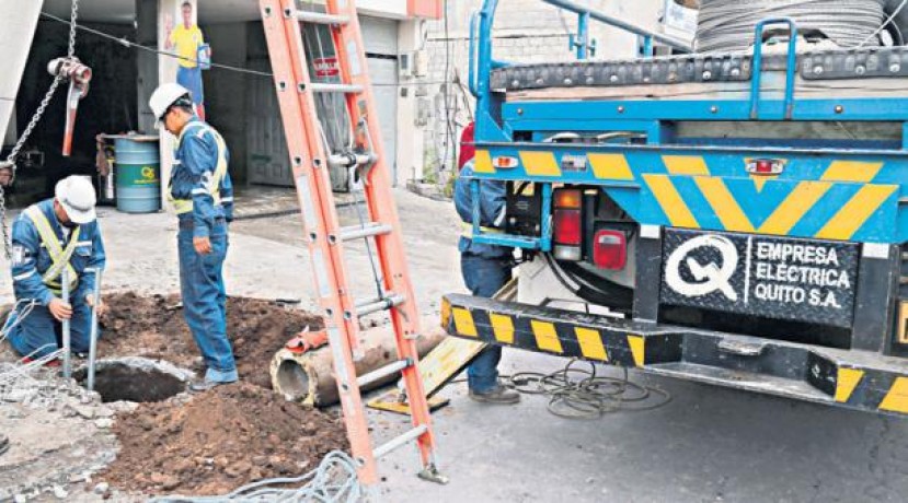 La Empresa Eléctrica Quito tiene un valor en libros de USD 251 millones pero según expertos el valor real de la empresa puede llegar a USD 1 000 millones La Empresa Eléctrica Quito tiene un valor en libros de USD 251 millones pero según expertos el valor real de la empresa puede llegar a USD 1 000 millones