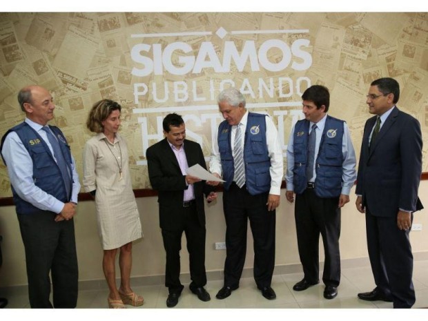 La SIP entrega su pronunciamiento a La Estrella de Panamá. La SIP entrega su pronunciamiento a La Estrella de Panamá.