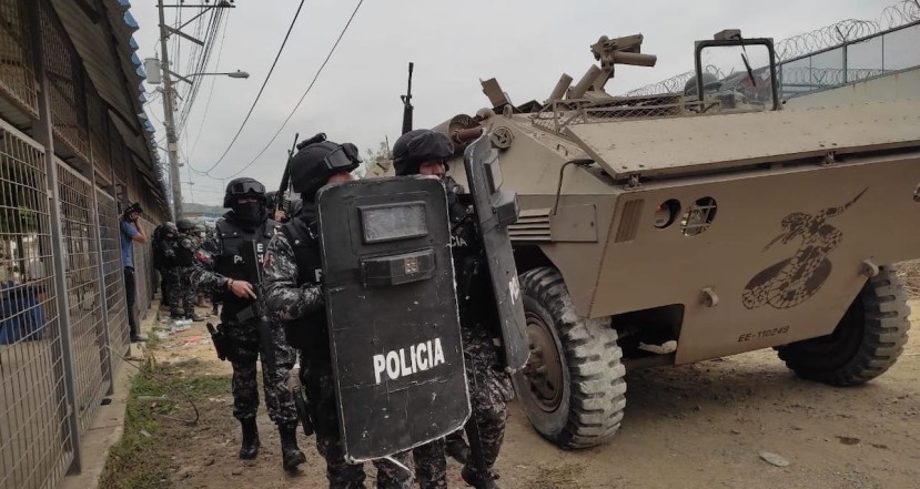 Policías y militares controlan la cárcel de la masacre en Guayaquil / Foto: cortesía Presidencia Policías y militares controlan la cárcel de la masacre en Guayaquil / Foto: cortesía Presidencia