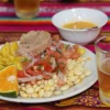 Puyo en un plato: el ceviche volquetero, la mezcla perfecta para este feriado