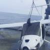 Rescatan a nueve personas tras caer avioneta al mar cerca de una playa de las Galápagos