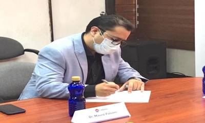Ecuador autoriza importación de 5 millones de dosis de vacuna de AstraZéneca / foto ARCSA