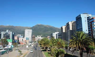 Pico y placa del 22 de abril de 2024 en Quito, placas terminadas en 1 y 2 no podrán circular / Foto: Shutterstock