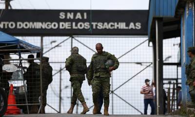 (SNAI) sostuvo que, "para precautelar la vida, el orden y seguridad, se realizó el traslado de 76 personas privadas de libertad (de la cárcel) de Santo Domingo a otro centro”. / Foto: EFE