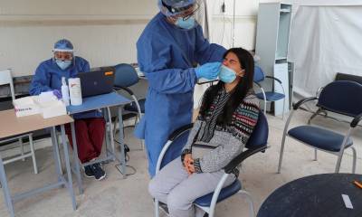 Ecuador suma 547 nuevos contagios de covid-19 y acumula 522.392 casos / Foto: EFE