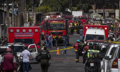 Entre la noche del miércoles y la madrugada del jueves, se registraron cuatro vehículos con artefactos explosivos que acabaron calcinados sin dejar víctimas / Foto: EFE