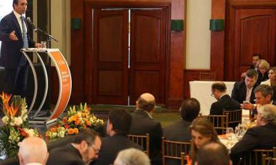 El ministro Pablo Campana participó en marzo pasado en un foro de inversiones en Quito. Foto: El Comercio