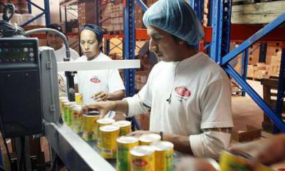 Snob redujo su producción un 40% por la emergencia, pero tenía previsto pagar ayer, 15 de abril. Foto: archivo / EL COMERCIO