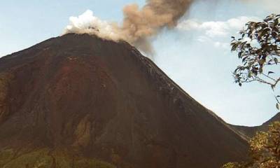 El volcán Reventador registra actividad alta/ Foto: cortesía Instituto Geofísico