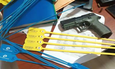 En el operativo se encontró: 1 pistola, 36 municiones y $10.700 en efectivo / Foto: cortesía Ejército