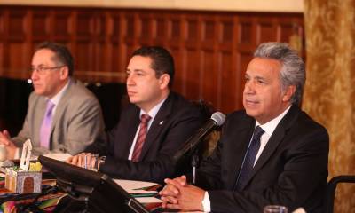  Lenín Moreno y sus ministros de Estado analizaron la consulta popular y asuntos legales. Foto: La Hora 