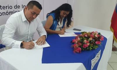 Convenios de cooperación fueron firmados para atender a grupos prioritarios en Napo / Foto: Cortesía MIES