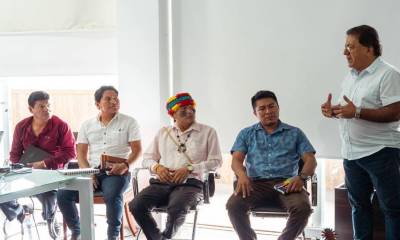 El alcalde de Puyo, Germán Flores, se reunió con varios representantes de la provincia/ Foto: cortesía Municipio de Puyo