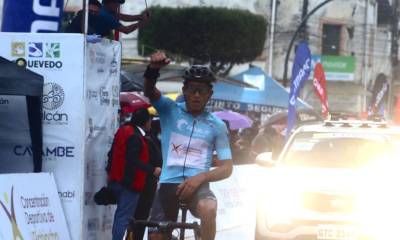 Wilson Haro baja del liderato a Lenín Montenegro en la vuelta ciclística / Foto: EFE 