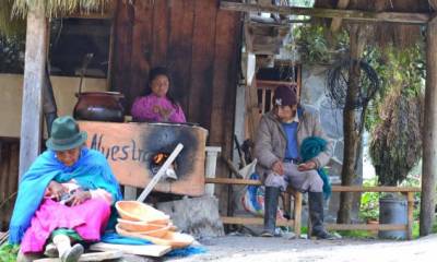 Pobladores de la comunidad rural de Oyacachi, conformada por unos 630 indígenas kichwas recurre al ecoturismo para conservar sus ancestrales tradiciones.  Foto: El Comercio