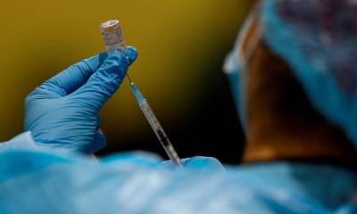 El gobierno se plantea la vacunación de menores de 16 años/ Foto: EFE