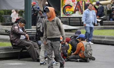 En sitios turísticos de Quito se ve, con normalidad, a niños trabajadores. Foto: La Hora