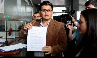El presidente de la Mesa, Paúl Jácome, presentó la petición en un escrito que pide que se inicie una investigación de oficio contra 15 jueces de la Corte Nacional de Justicia (CNJ) de Ecuador. Foto: Expreso