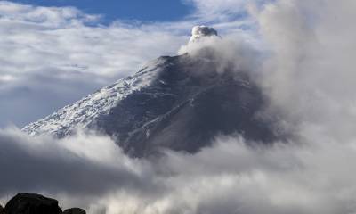 La red sísmica de vigilancia del Cotopaxi registró 116 sismos leves de "largo periodo", relacionados con el movimiento de fluidos en el interior del volcán / Foto: EFE