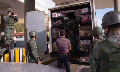 Los controles también se realizan en la carretera, y los vehículos pueden ingresar a la parroquia solo con autorización de las autoridades respectivas. El abastecimiento de alimentos está garantizado. Foto: El Telégrafo