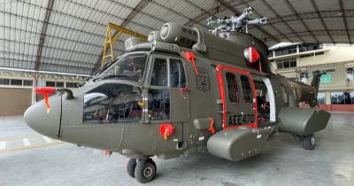 Las aeronaves también cuentan con una grúa para realizar labores de búsqueda y rescate / Foto: EFE
