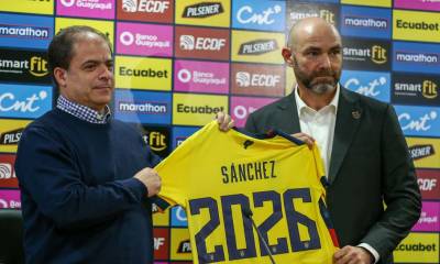 Félix Sánchez apunta a que la selección de Ecuador siga avanzando / Foto: EFE
