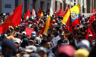  Las centrales sindicales agrupadas en el Frente Unitario de Trabajadores realizaron una marcha el 9 de octubre del 2019. - Foto: REUTERS