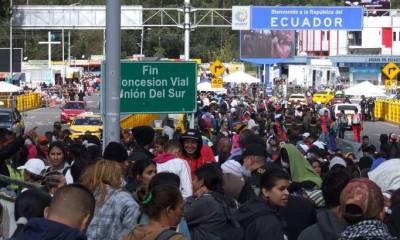 PASO. En la frontera colombo-ecuatoriana hubo intenso movimiento migratorio ayer. (Foto: La Hora)