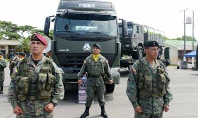 Con un crédito chino por $ 81 millones, el Gobierno adquirió 709 vehículos para el Ejército, que serán usados en diferentes tareas. El presidente Rafael Correa los entregó ayer. Víctor Serrano