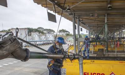 La provisión de combustibles se realiza desde los 9 terminales de productos limpios / Foto: cortesía Petroecuador 